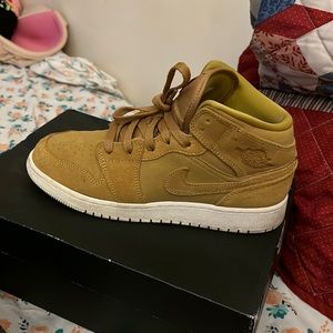 Worn a few times good condition